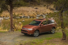 Mitsubishi Outlander GT - US verze 2014 26